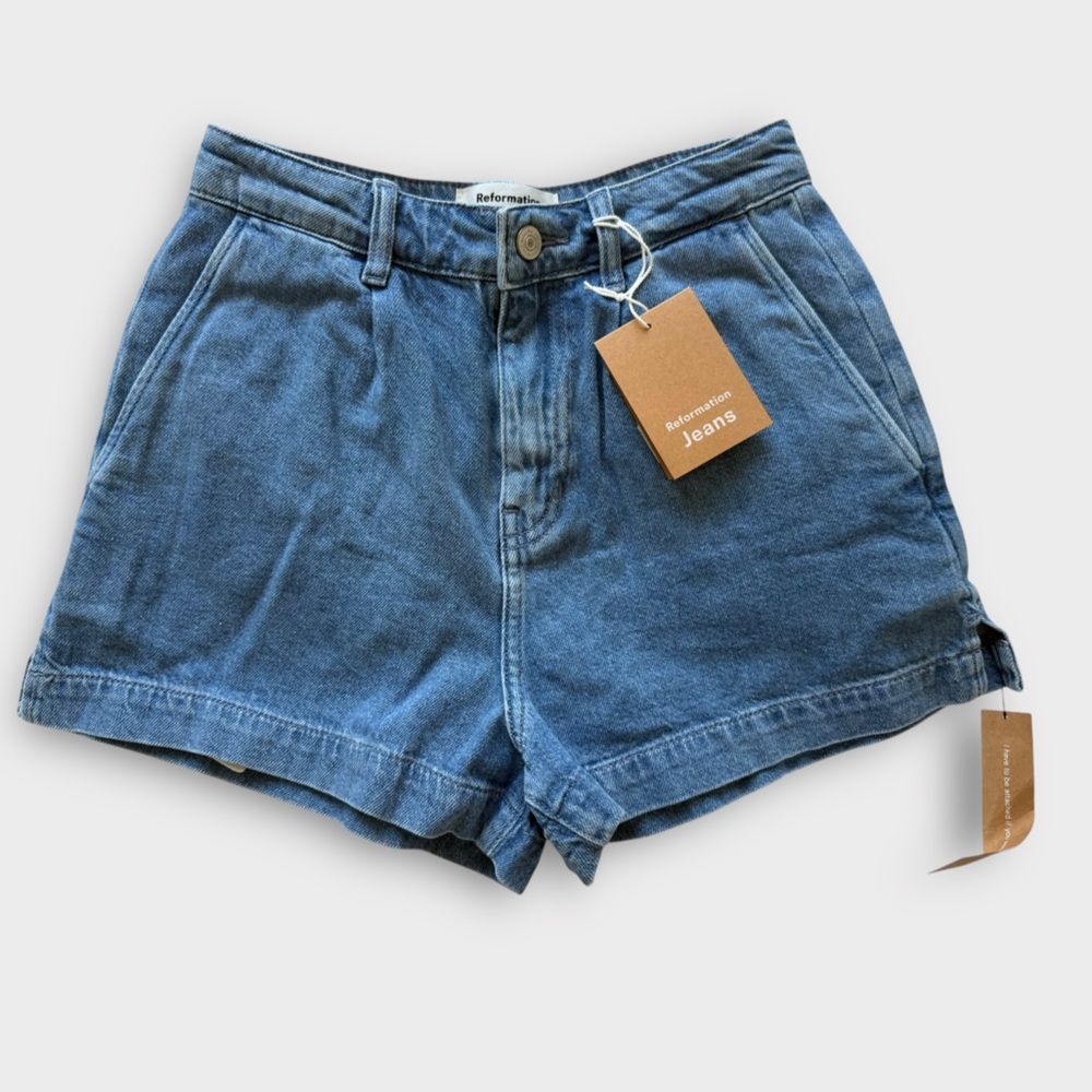 NWT Reformation Eliana Pleated Denim Shorts